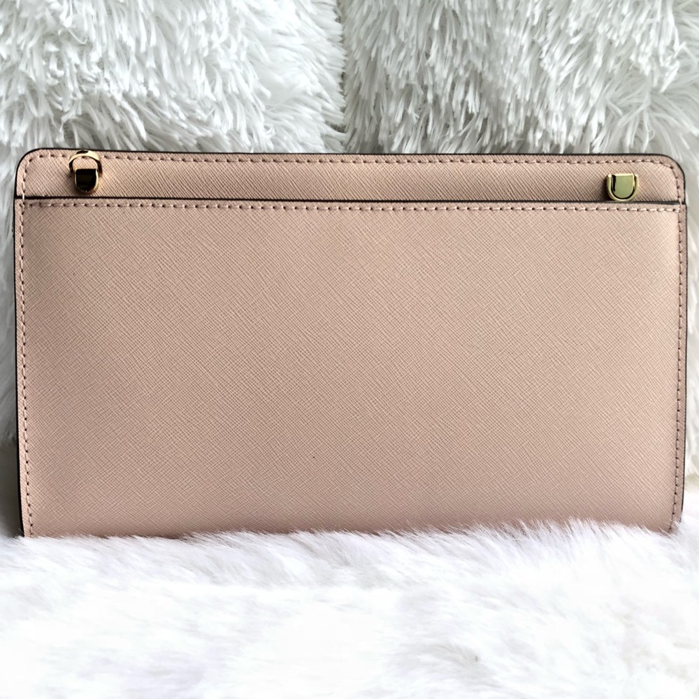 🌟Michael Kors Blush Pink Leather Crossbody Clutch - Picture 3 of 6